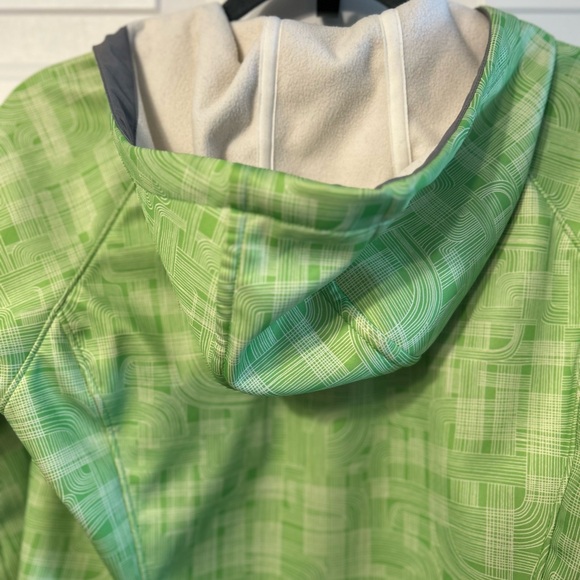 Patagonia Lime Green, Patterned Polyester Zip Up, Cotton Lined Jacket - Picture 10 of 11